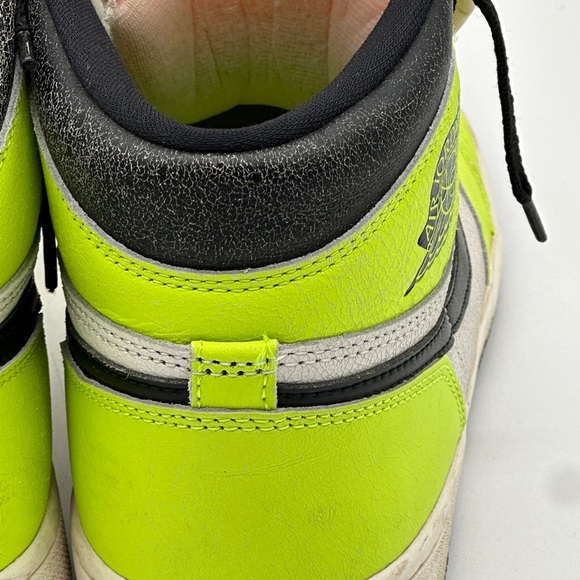 AIR JORDAN 1 RETRO HIGH OG VOLT/BLACK VISIONAIRE SIZE 9 - Picture 16 of 16